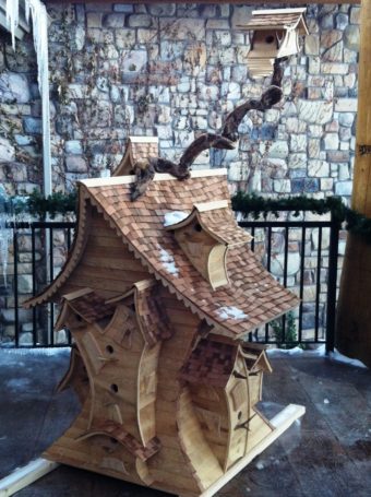 Best Birdhouse EVER! A bird lover's dream.