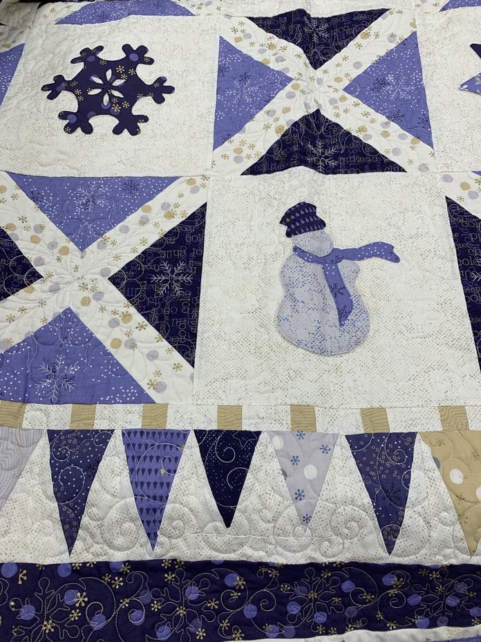 Applique winter quilt pattern