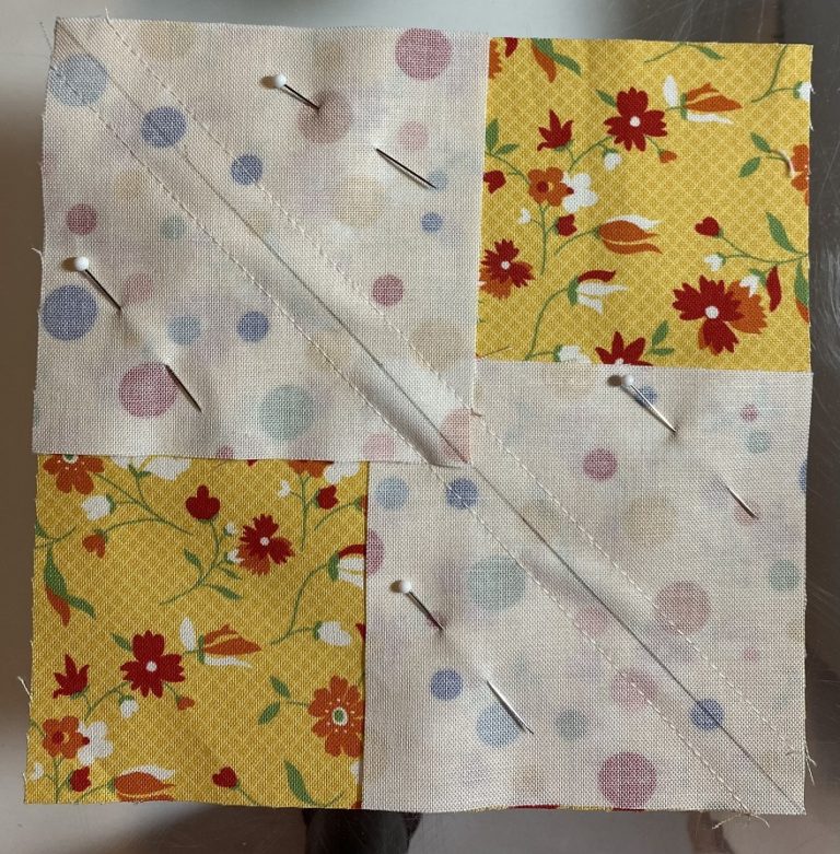 Flying geese quilt block tutorial - Pieced Brain