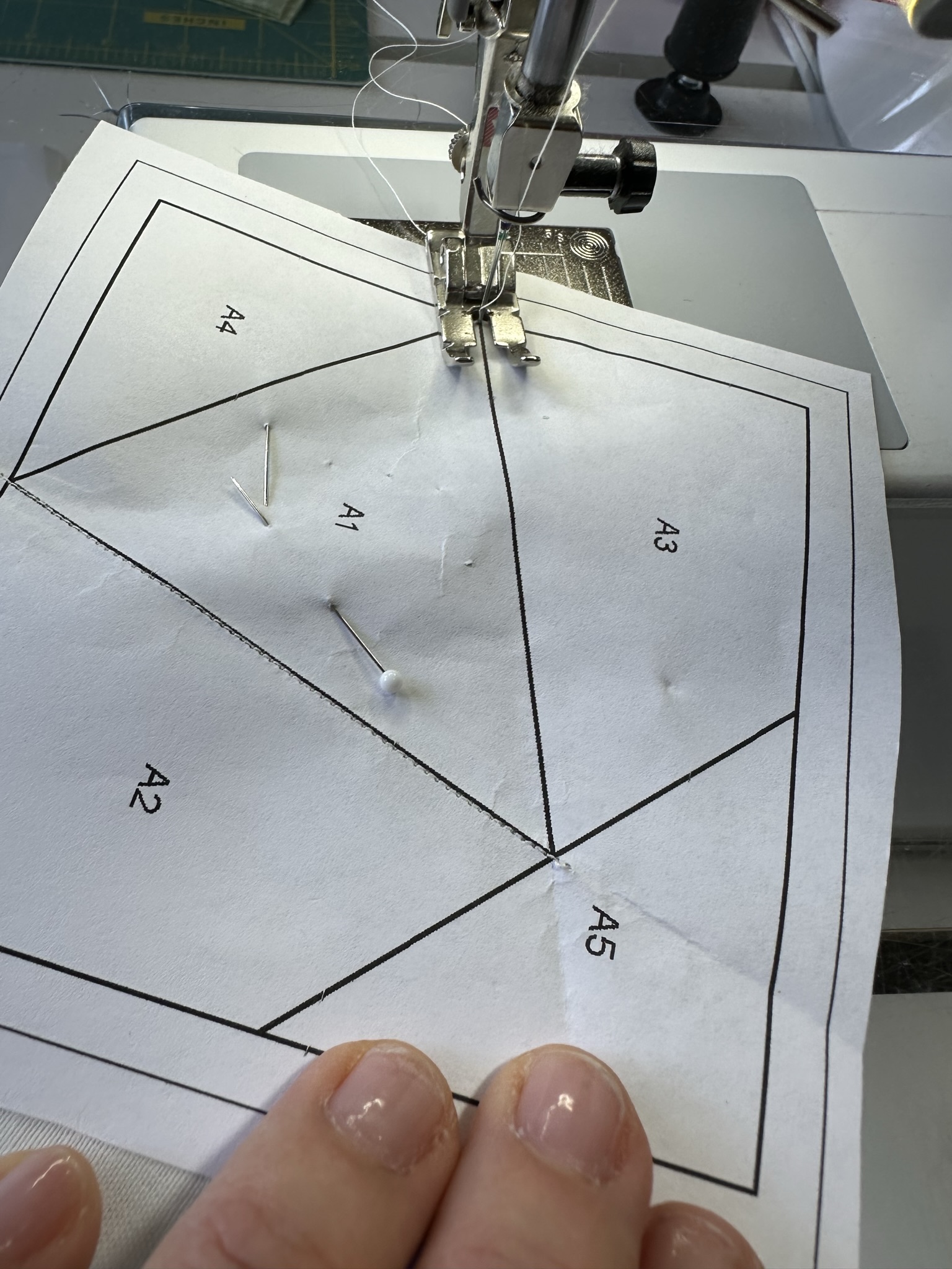 Paper piecing in a quilt block - Pieced Brain