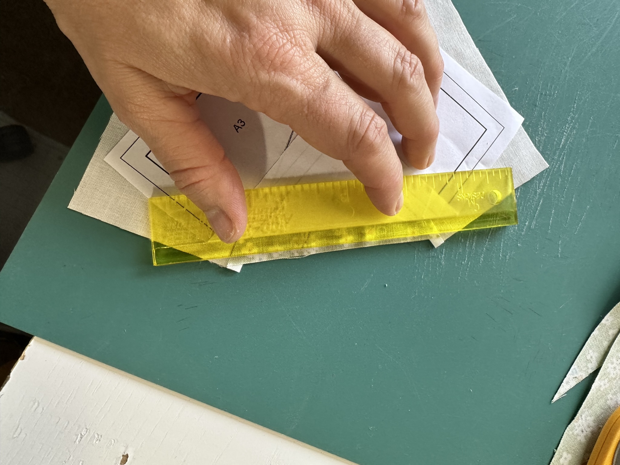 Paper piecing in a quilt block - Pieced Brain