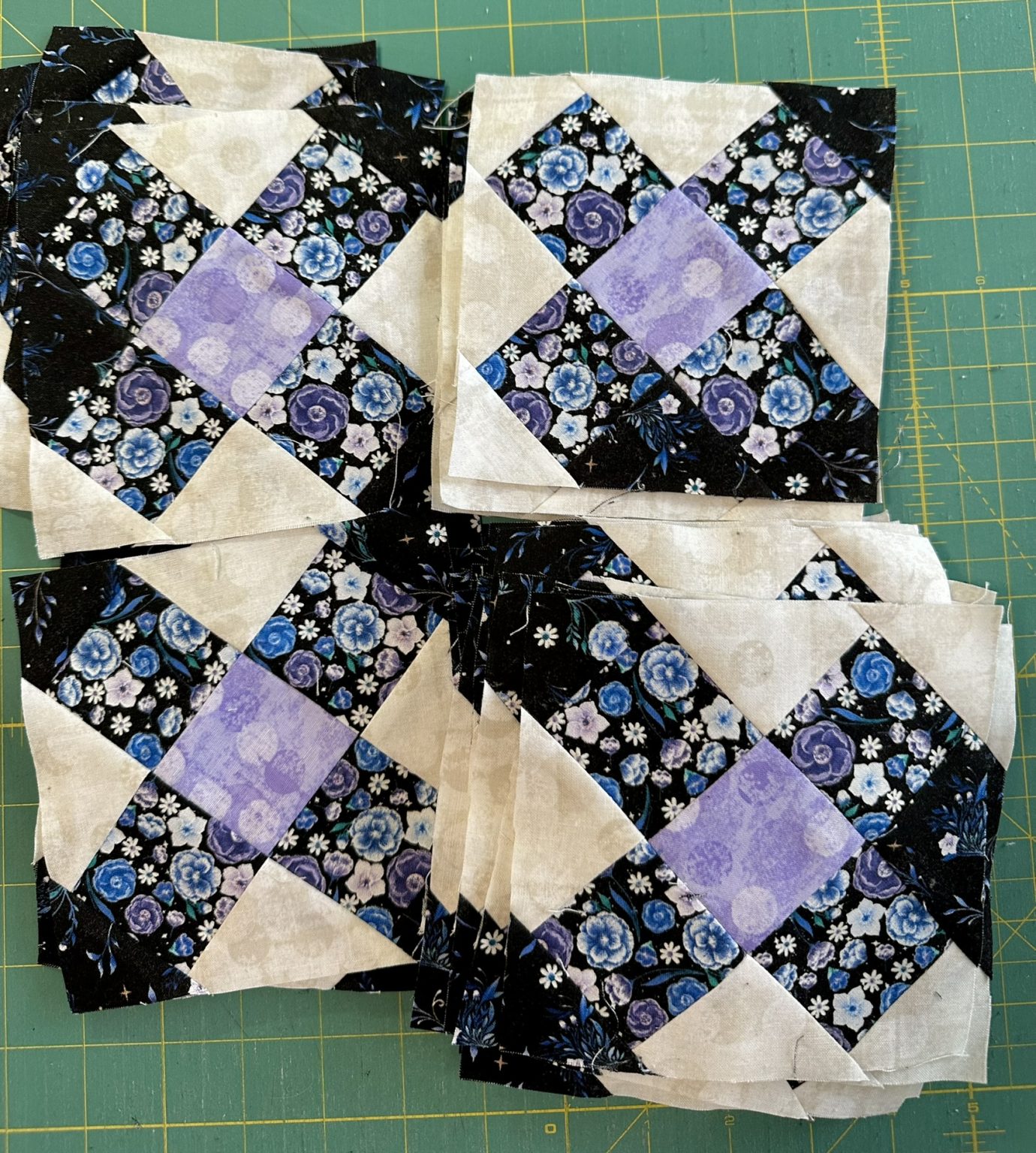 Free pattern for a panel quilt - Pieced Brain